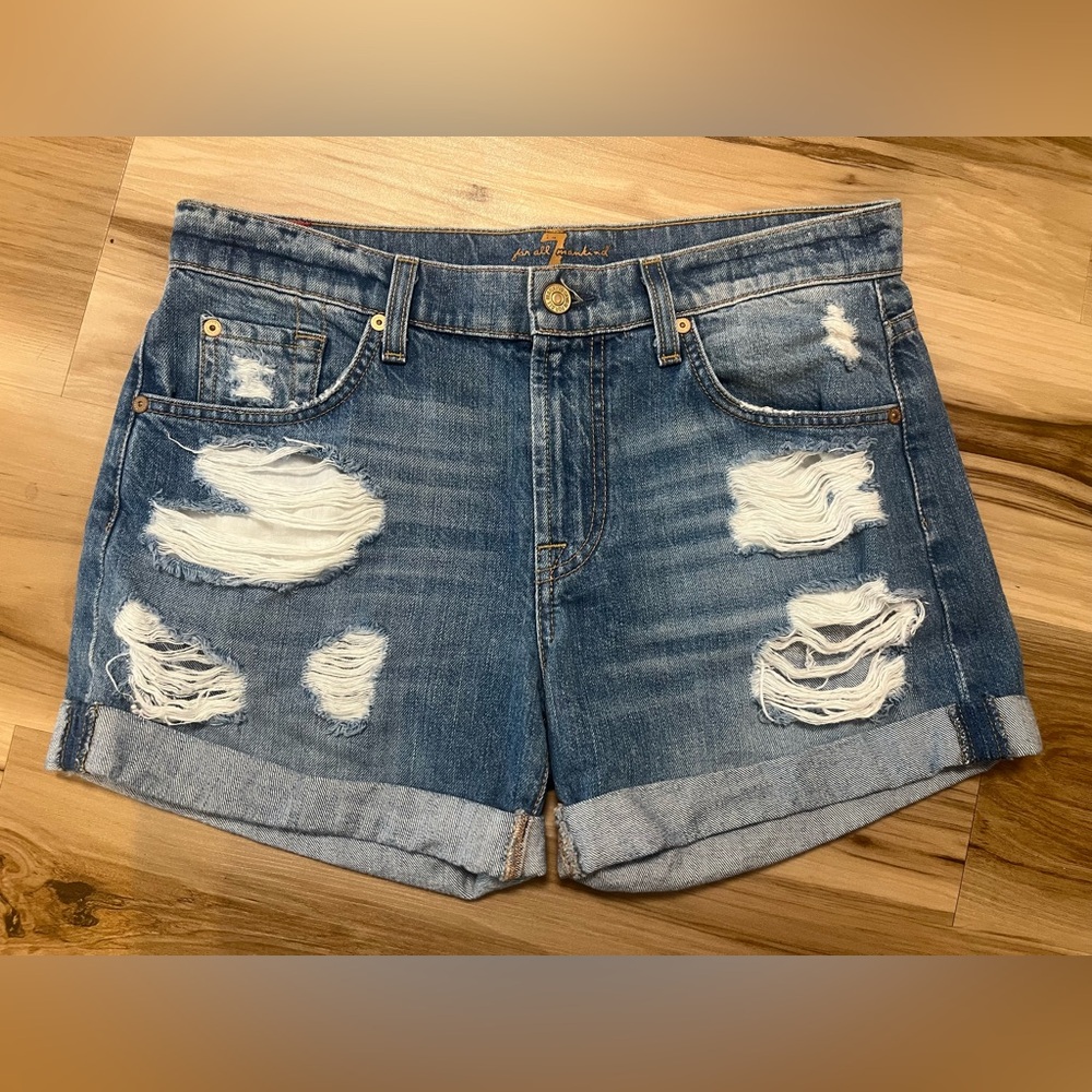 7 For All Mankind Women’s Size 28 Distressed Cuffed Denim Jean Shorts $168 (32”)